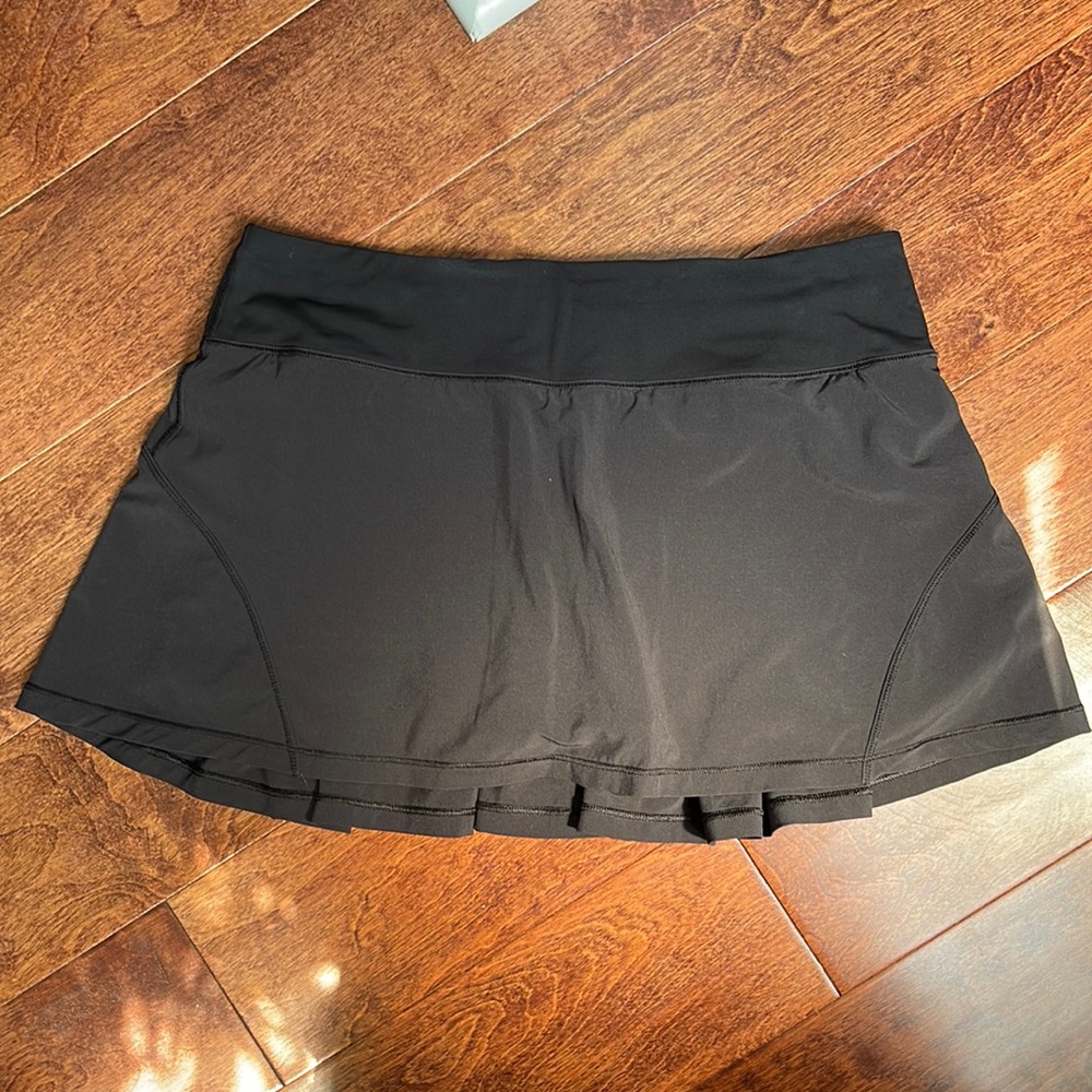 Lululemon skirt GREAT condition